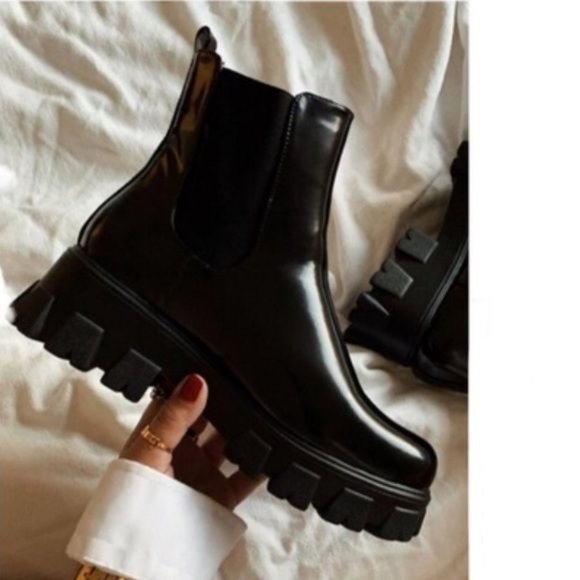 Black Patent Pull On Chelsea Lug Sole Boots - Picture 5 of 6